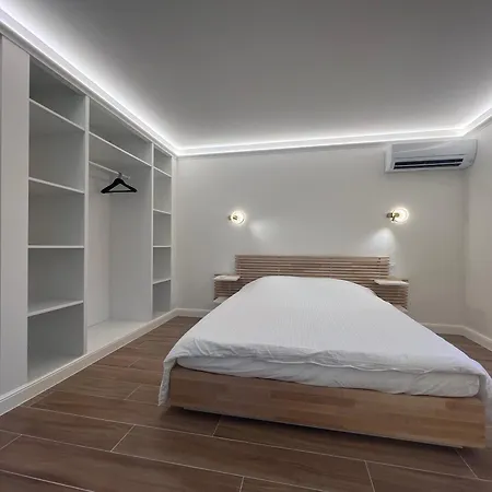 31 - Modern Port Nature Vila